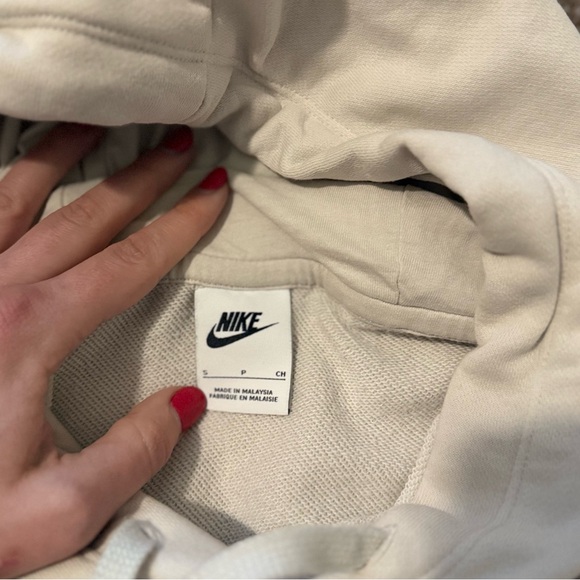 Nike Cropped Hoodie - Picture 4 of 5
